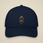 Casquette brodée RS Marine brodée du monogramme RS, vue de face sur fond pierre — Maison Sahari