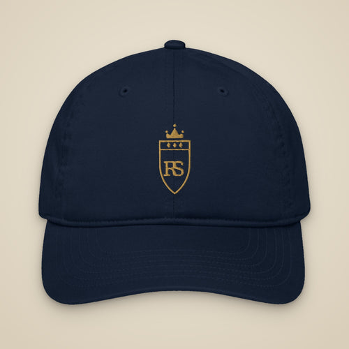 Casquette brodée RS Marine brodée du monogramme RS, vue de face sur fond pierre — Maison Sahari